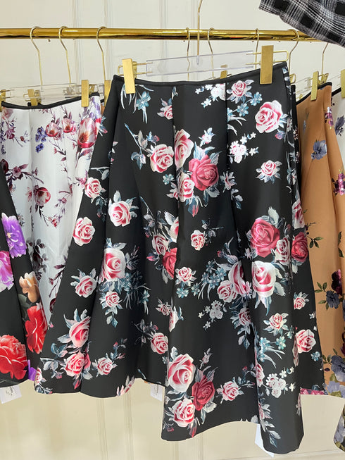Women Floral Print Flared Skirts